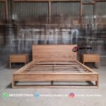 Tempat Tidur Jati 160×200 CM