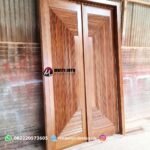 Pintu Jati Kupu Tarung