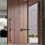 Pintu Depan Minimalis Kayu Solid untuk Rumah Modern