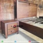 Tempat Tidur Kayu Jati Minimalis dengan Laci Modern