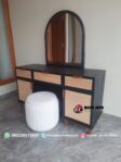 Meja Rias Jati Rotan