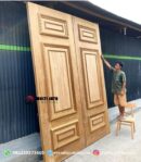 Pintu Kayu Jati Ukir Mewah – Kuat dan Elegan