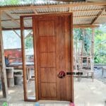 Pintu Utama Kayu Jati Perhutani