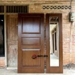 Pintu Kupu Tarung Kayu Jati Modern