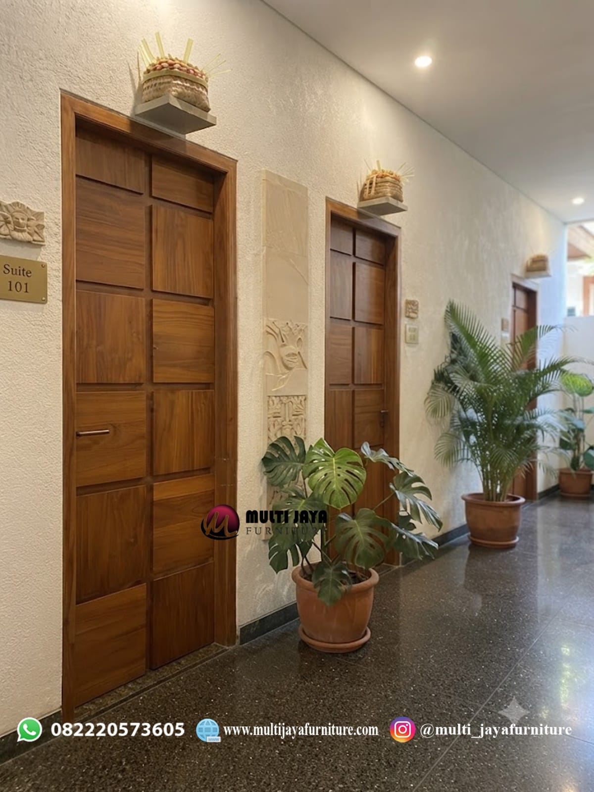 Pintu jati minimalis kotak modern premium untuk villa, hotel, resort, dan rumah mewah di Bali menggunakan kayu jati berkualitas.
