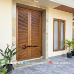 Pintu Jati Jalusi